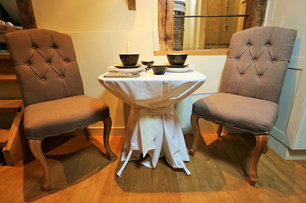 Hansbeke Authentic Wellnesshoeve الغرفة الصورة